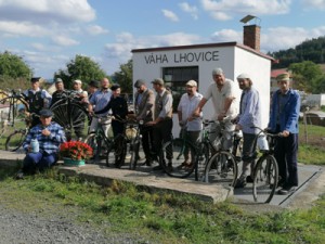 vaha-lhovice-cykliste-turiste-cesky-lev-plzen-2015.jpg